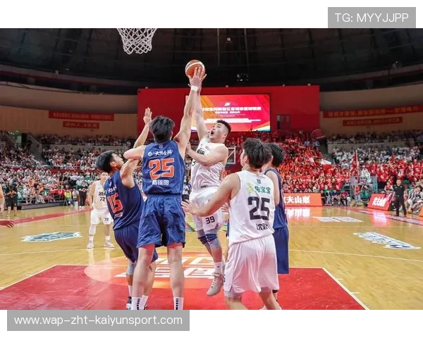 中国篮球青年教练战术创新案例如英式防守反击或美式跑轰融合,篮球教练中国队 中国篮球青年教练战术创新案例如英式防守反击或美式跑轰融合,篮球教练中国队