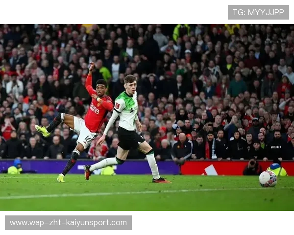 曼联年轻力量崛起,战术调整力争英超四强席位 曼联年轻力量崛起,战术调整力争英超四强席位